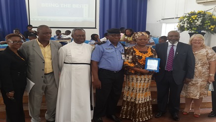 Mrs Olayinka Oladunjoye, Lagos State Commissioner for Education (with LearnPad) flanked by members of the Board, management and staff of St. Saviour’s School, Ebute-Metta at the launch of LearnPad for the pupils in Lagos….on Wednesday.